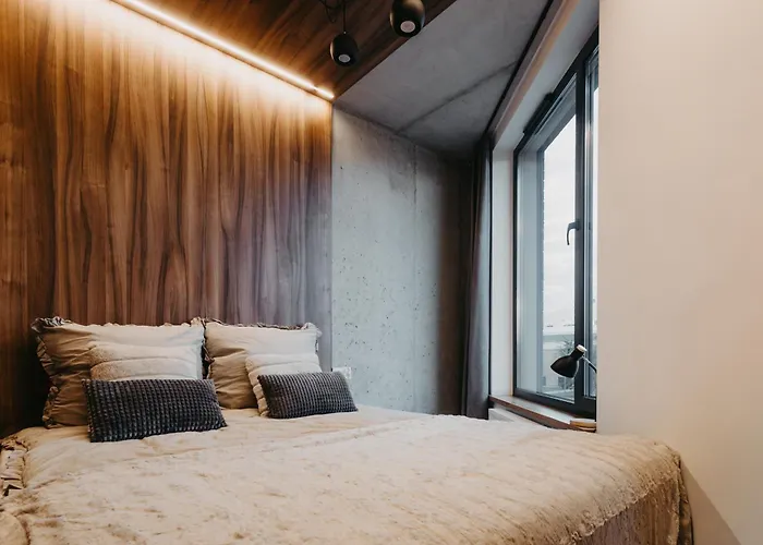 Free Parking, Center, Stadium *